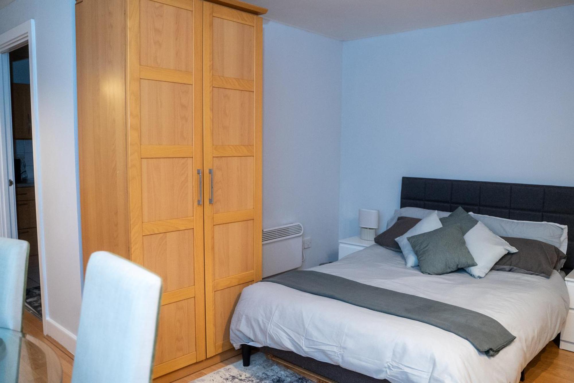 Cozy 1 Bed In Canary Wharf - Near Excel & Greenwich With Gym Acces ロンドン エクステリア 写真